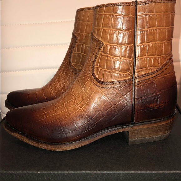 Frye Shoes - FRYE Billy Inside ZIP Bootie